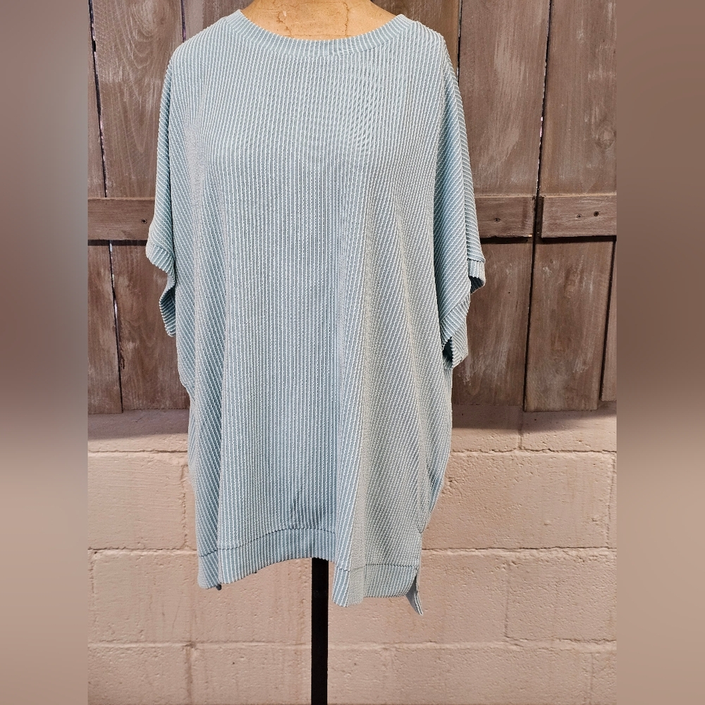 NWT Dokotoo BLUE Square Style‎ Top / Size-XXL Oversized